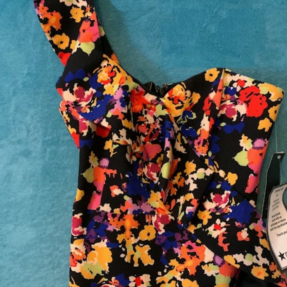 NWT Aidan by Aidan Mattox Ruffled One-Shoulder Dress - Picture 6 of 9